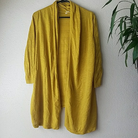 Anthropologie Sweaters - Chartreuse mustard yellow sweater